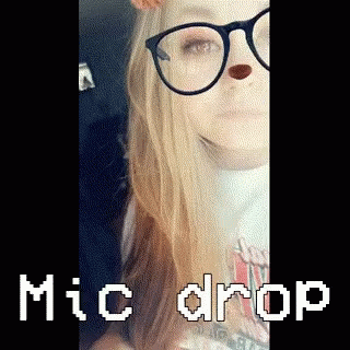 Kels Mic Drop GIF - Kels Mic Drop Selfie GIFs
