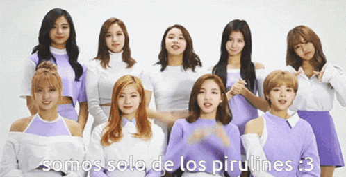 a group of girls standing next to each other with the caption somos solo de los pirulines