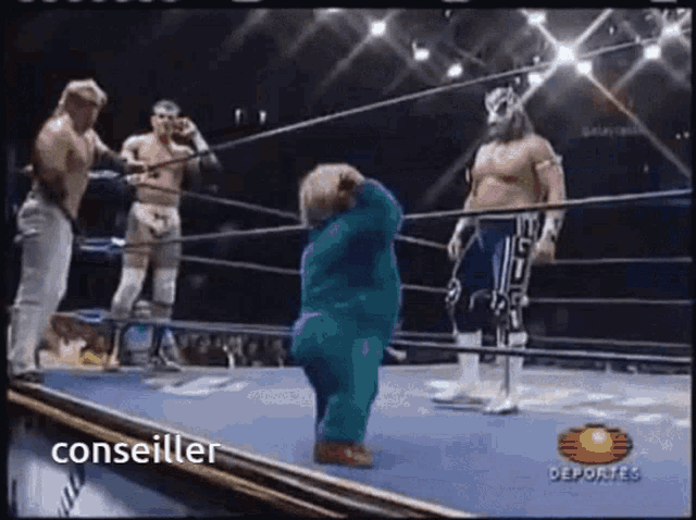 a man in a wrestling ring with the word conseiller on the bottom