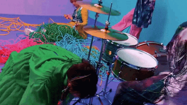 Tricot Band GIF