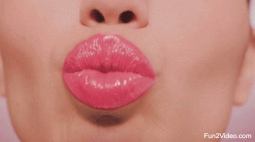 Kiss Red Lip Stick GIF - Kiss Red Lip Stick GIFs