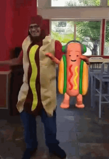 Kaboom Hotdog GIF - Kaboom Hotdog Dance GIFs