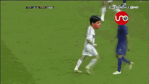 a soccer game is being shown on sky mondiale 1hd