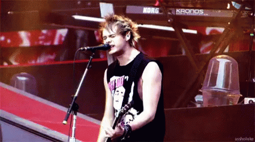 Michael  GIF - 5sos 5seconds Of Summer GIFs
