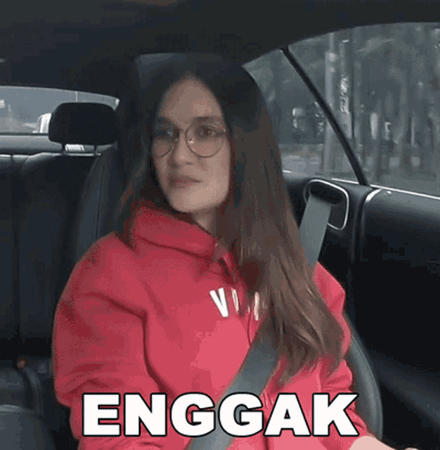 Enggak Luna Maya GIF