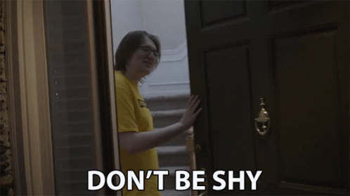 Dont Be Shy Feel At Home GIF - Dont Be Shy Feel At Home Come In GIFs