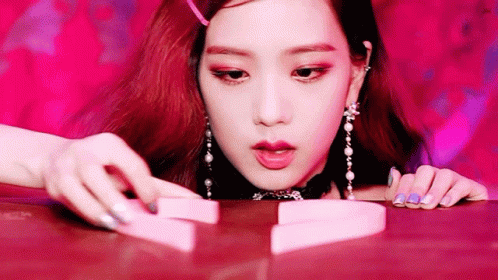 As If Its Your Last Heart GIF - As If Its Your Last Heart Jisoo GIFs