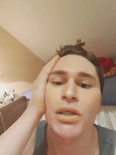 Bored Sefie GIF - Bored Sefie Nothing To Do GIFs