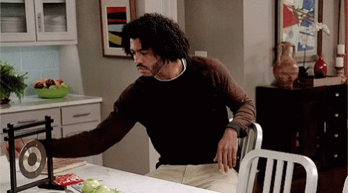 Daveed Diggs Blackish GIF - Daveed Diggs Blackish Ring The Bell GIFs