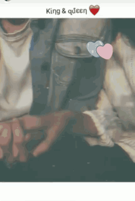 Love You Lots King And Queen GIF - Love You Lots King And Queen Holding Hands GIFs