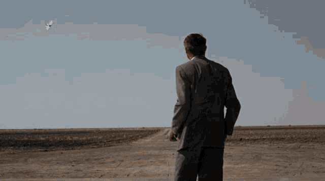 North By Northwest Cropduster GIF - North By Northwest Cropduster Chase GIFs