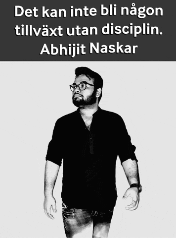a black and white photo of a man with the words det kan inte bli nagon