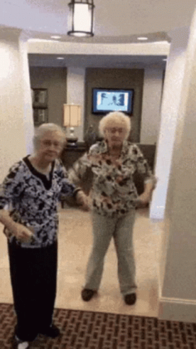 Old Lady GIF - Old Lady People GIFs