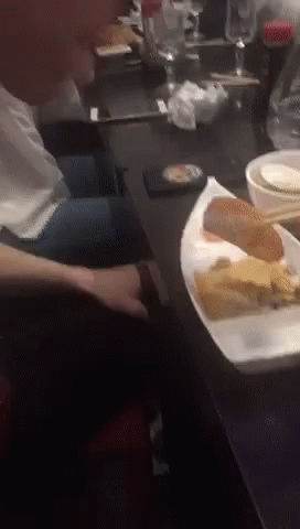 Suce Boule Eating GIF - Suce Boule Eating Snack Time GIFs