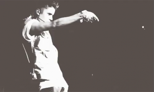 Justin Bieber Dancing GIF - Justin Bieber Dancing Tour GIFs