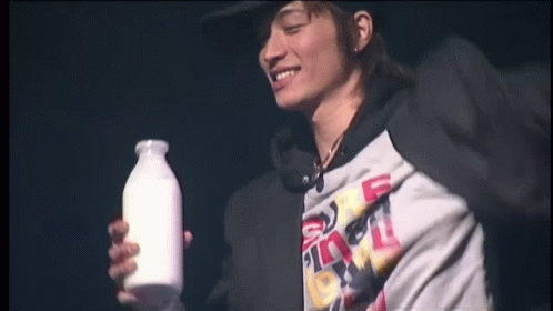 Kamen Rider Blade Milk GIF - Kamen Rider Blade Milk Kotaro Shirai GIFs