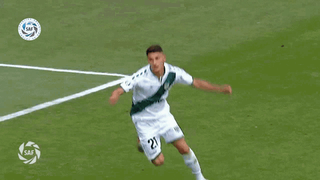 a soccer player with the number 17 on the back of his jersey