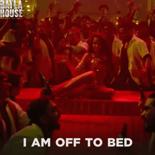 Off To Bed Hello GIF - Off To Bed Hello Crush GIFs