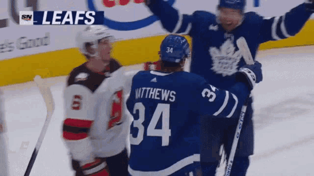 a hockey player with the name mithews on his back