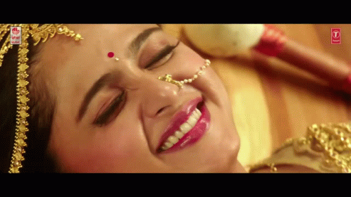 Anushka Shetty Vayyari Kalahamsika GIF - Anushka Shetty Vayyari Kalahamsika Love GIFs