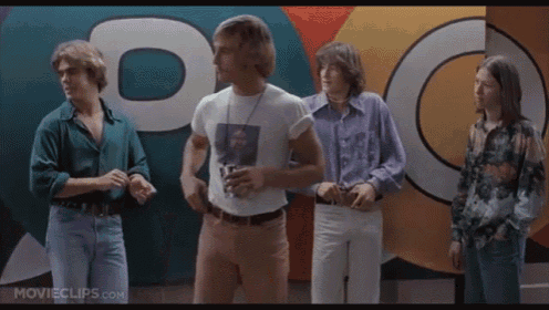Love These Hs Girls GIF - Dazedand Confused High School Wooderson GIFs