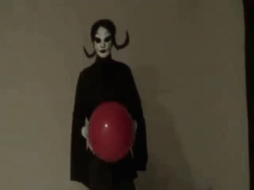 The Queen Of Creepy Dolls GIF - The Queen Of Creepy Dolls GIFs
