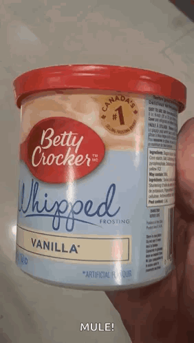 Betty Crocker Whipped Vanilla Frosting GIF - Betty Crocker Whipped Vanilla Frosting Frosting GIFs