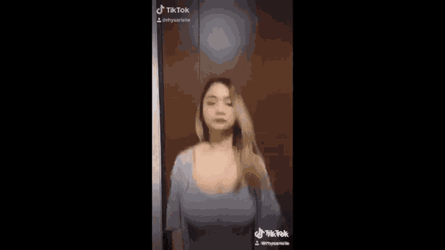 Rhysarielle Bouncy GIF