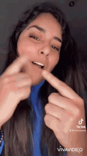Xoxo From Sole GIF - Xoxo From Sole GIFs