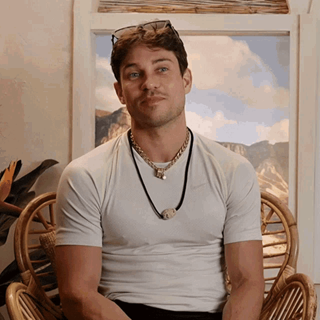 Laughing Joey Essex GIF - Laughing Joey Essex All Star Shore GIFs
