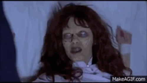 Scary Movie2 Exorcist GIF - Scary Movie2 Exorcist Breath Mint GIFs