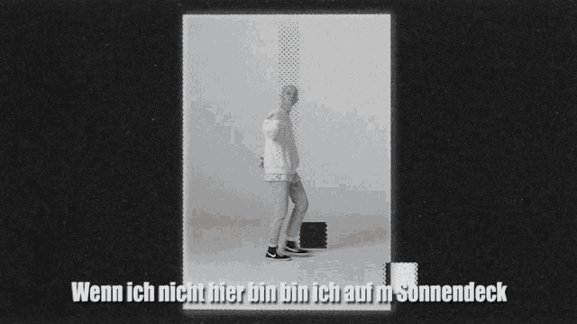 when ich nicht hier bin bin ich auf m sonnendeck written on a black background