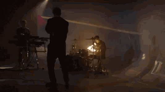 Chainsmokers The Chainsmokers GIF - Chainsmokers The Chainsmokers Everybody Hates Me GIFs