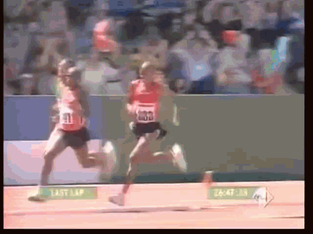 Cameraman Running GIF - Cameraman Running Competition GIFs
