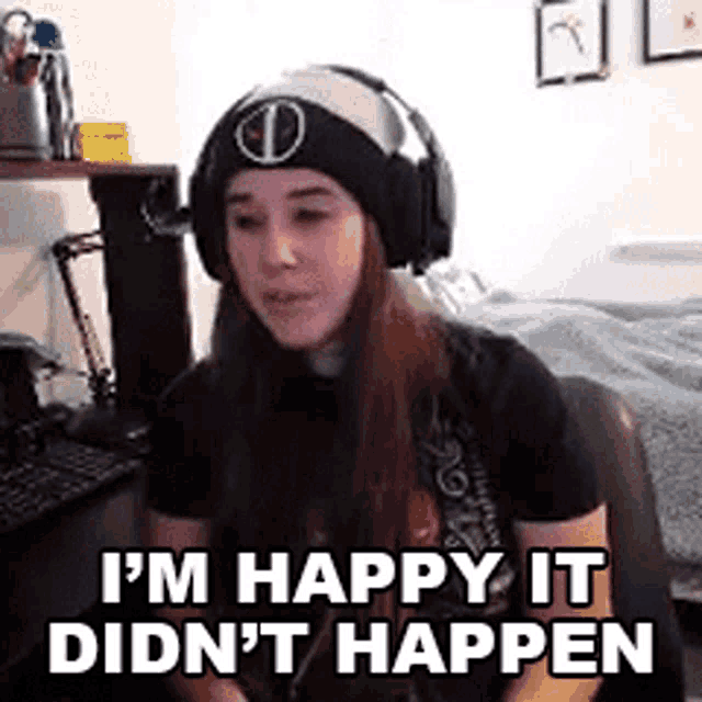 Im Happy It Didnt Happen Cassie GIF