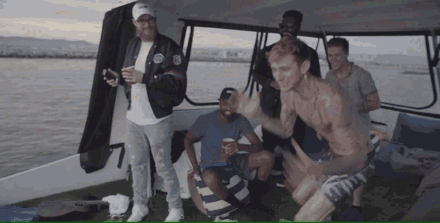 Machine Gun Kelly Mgk GIF - Machine Gun Kelly Mgk Kellyvision GIFs