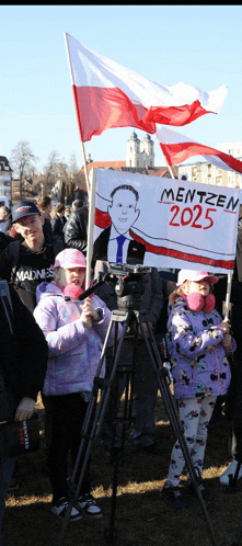 a sign that says mentzen 2025 on it