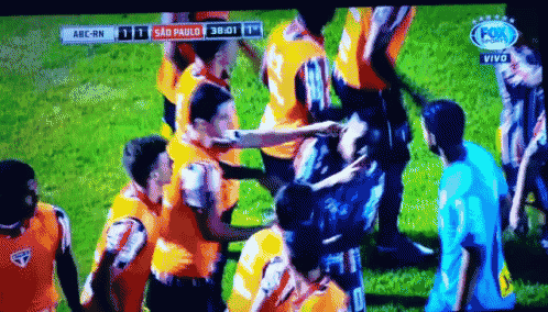 a soccer game between sao paulo and abc rn is being shown on fox sports