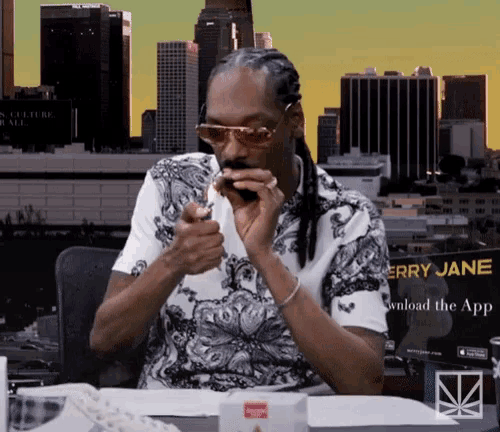 Smoking Smoke GIF - Smoking Smoke Snoop Dogg GIFs