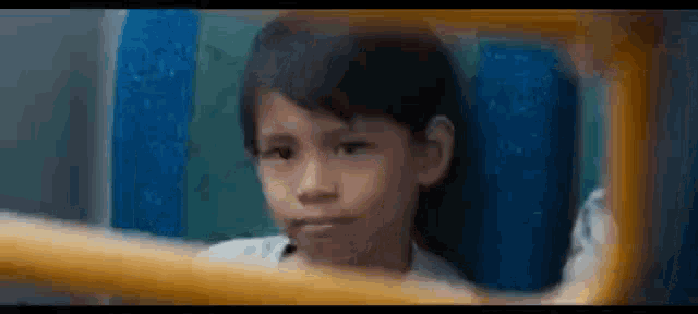 Malaysia Kid GIF - Malaysia Kid Spying GIFs