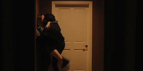 Make Out Door GIF - Make Out Door Kiss GIFs