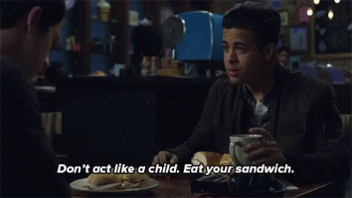 Dylan Minnette Eat Your Sandwich GIF - Dylan Minnette Eat Your Sandwich 13reasons Why GIFs