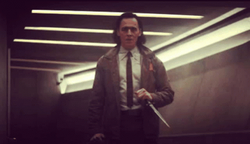 Loki Knife GIF - Loki Knife Tom Hiddleston GIFs