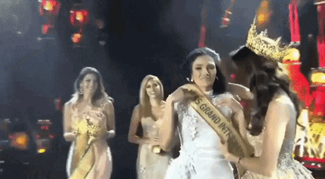 Miss Grand International Sash GIF - Miss Grand International Sash Win GIFs