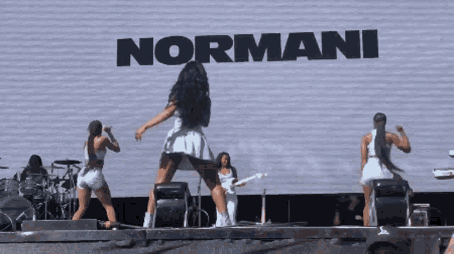 Normani Kordei Hamilton Fifth Harmony GIF - Normani Kordei Hamilton Fifth Harmony Dancing GIFs
