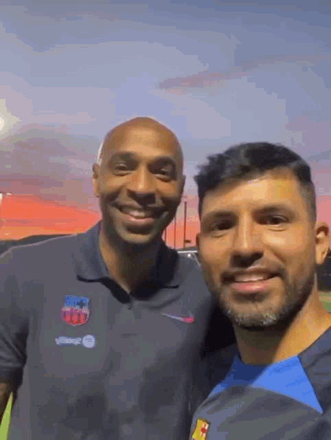 Hilarious Thierry Henry GIF - Hilarious Thierry Henry Aguero GIFs