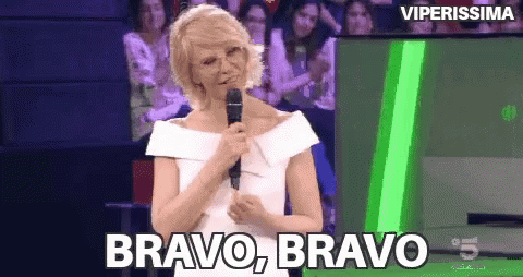 Maria De Filippi Talking GIF - Maria De Filippi Talking Bravo Bravo GIFs