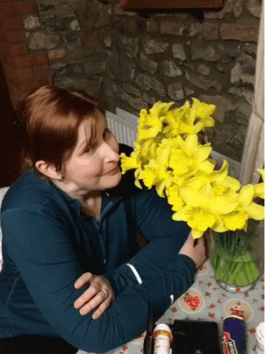 Daffodils Ahh GIF - Daffodils Ahh Hi GIFs