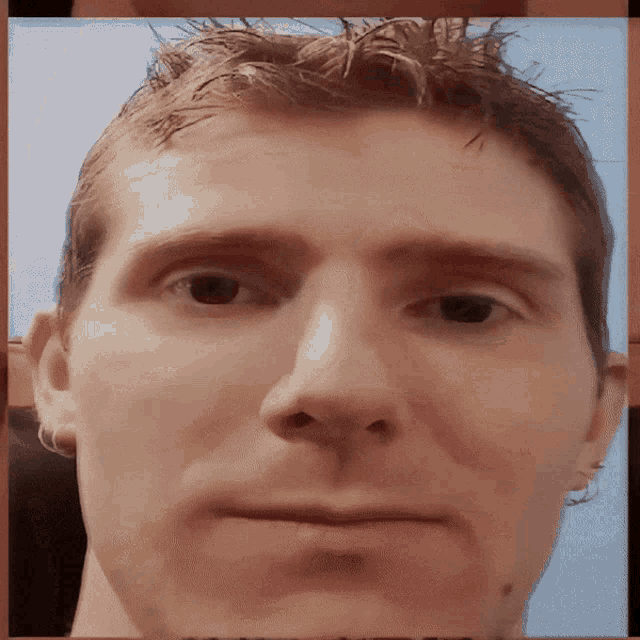 Linus Selfie Infinite GIF - Linus Selfie Infinite GIFs