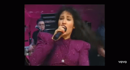 Selena Quintanilla Queen GIF - Selena Quintanilla Queen Queenoftejano GIFs